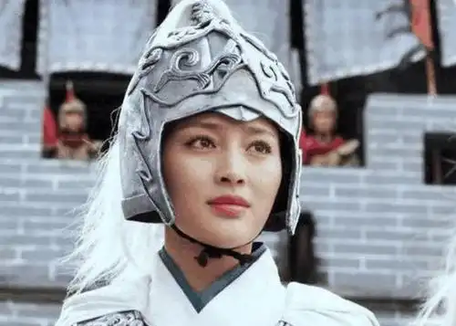中国最美女将军16岁上阵杀敌18岁当将军19岁凌迟处死