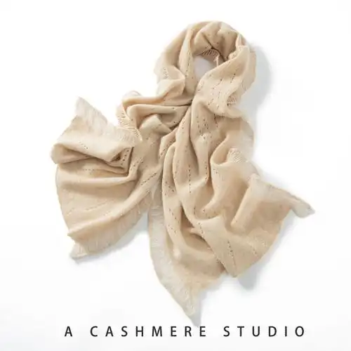 山羊绒衫2023秋冬新款女装保暖加厚围巾时尚流苏设计镂空围脖披肩