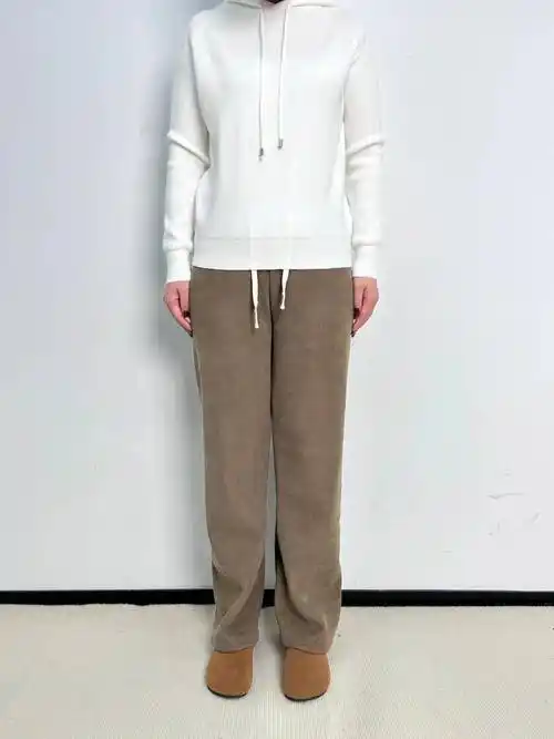 "虞书欣,求你别再露腿了"_裤子_版型_上身