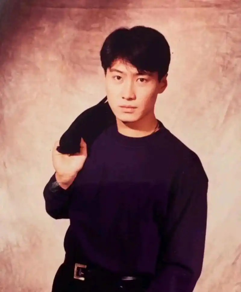 年轻时的黎明真帅