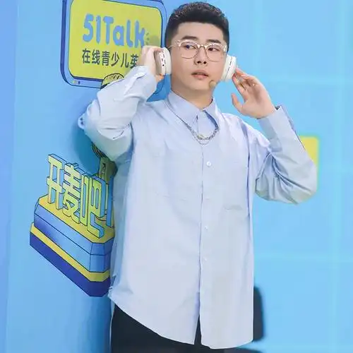 兼帅气和可爱的周九良