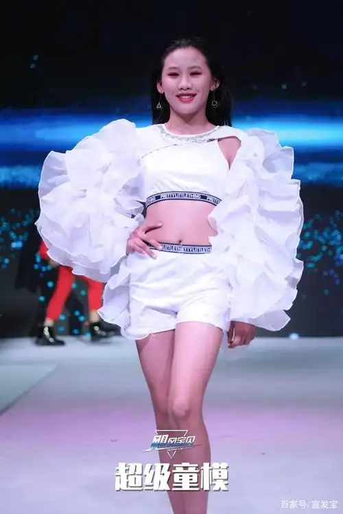 国内首档少儿模特真人秀《超级童模》首期节目录制圆满成功