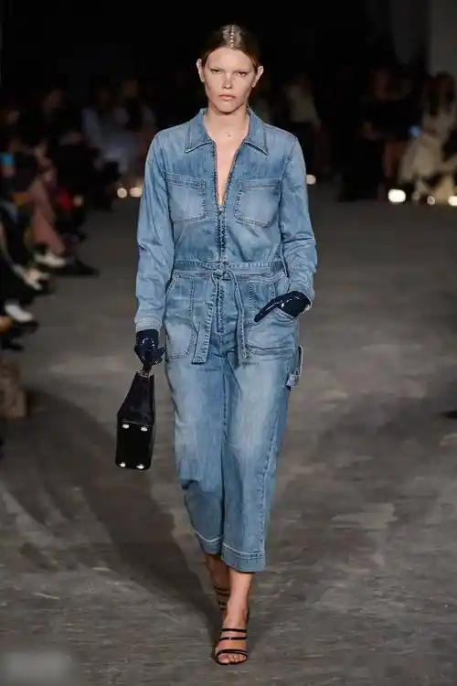 2023牛仔女装流行趋势_春夏_服装_微信