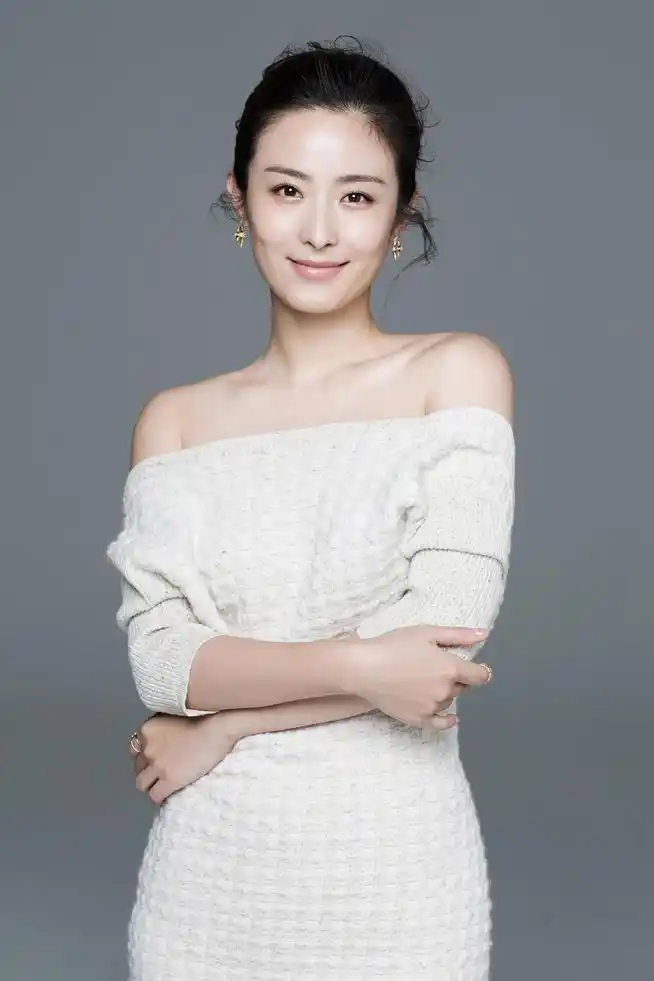 徐百慧(中国内地女演员)_尚可名片