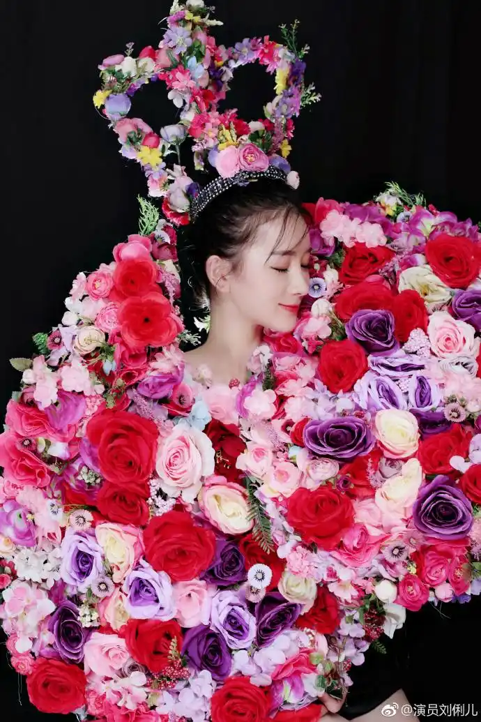 2019年,	[米奇比心]	把身體照顧好	把喜歡的事做好	把重要的人待好	一