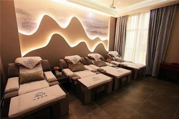 合适门头沟这里新开足疗影院养生会馆两人同行一人免单还有99元足疗