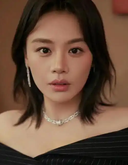 马思纯:在光影交织中绽放与蜕变,艺术世家里的女影后