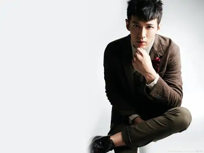 柯震东写真图片-自制1366x768壁纸.高清大图-明星写真馆n63.com