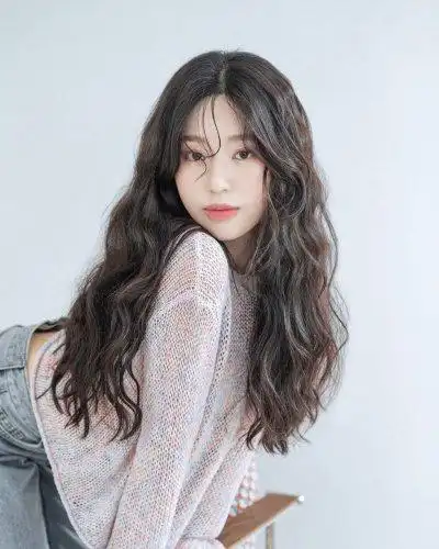 超慵懒法式烫发长发女生这样烫太温柔啦_发型造型_宝妈时尚生活网