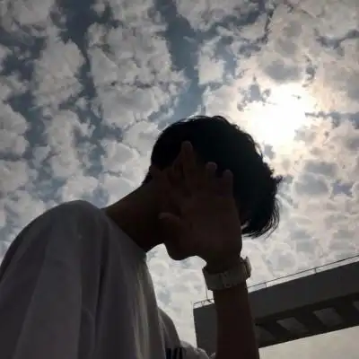 忧郁小忧愁微信个性男生头像合集下载