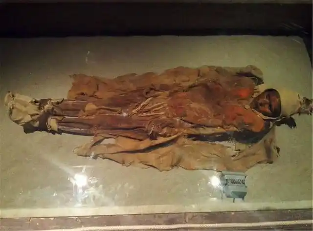 罗布泊发现大量干尸,专家找到线索,证明山海经记载可能是真的?