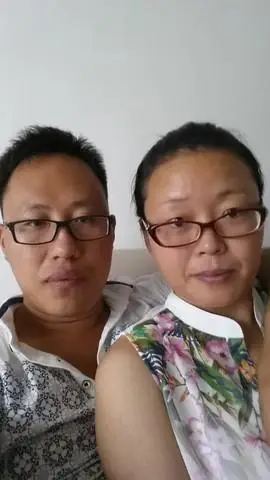 来晒晒夫妻素颜合照,自己打个分!敢吗 ?