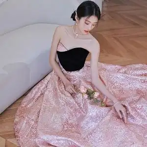 抹胸晚礼服裙女2022新款高端宴会气质轻奢小众主持人连衣裙高级感