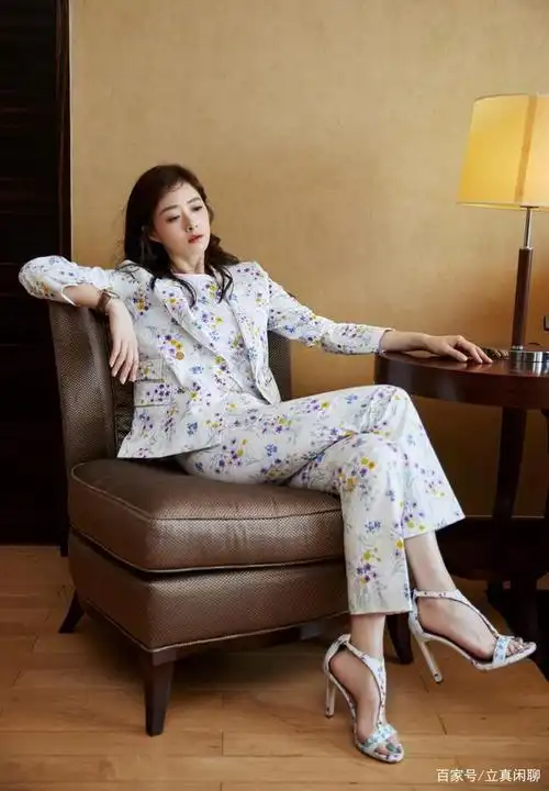 演员蒋欣图集 《甄嬛传》中飞扬跋扈,娇艳十足的华妃