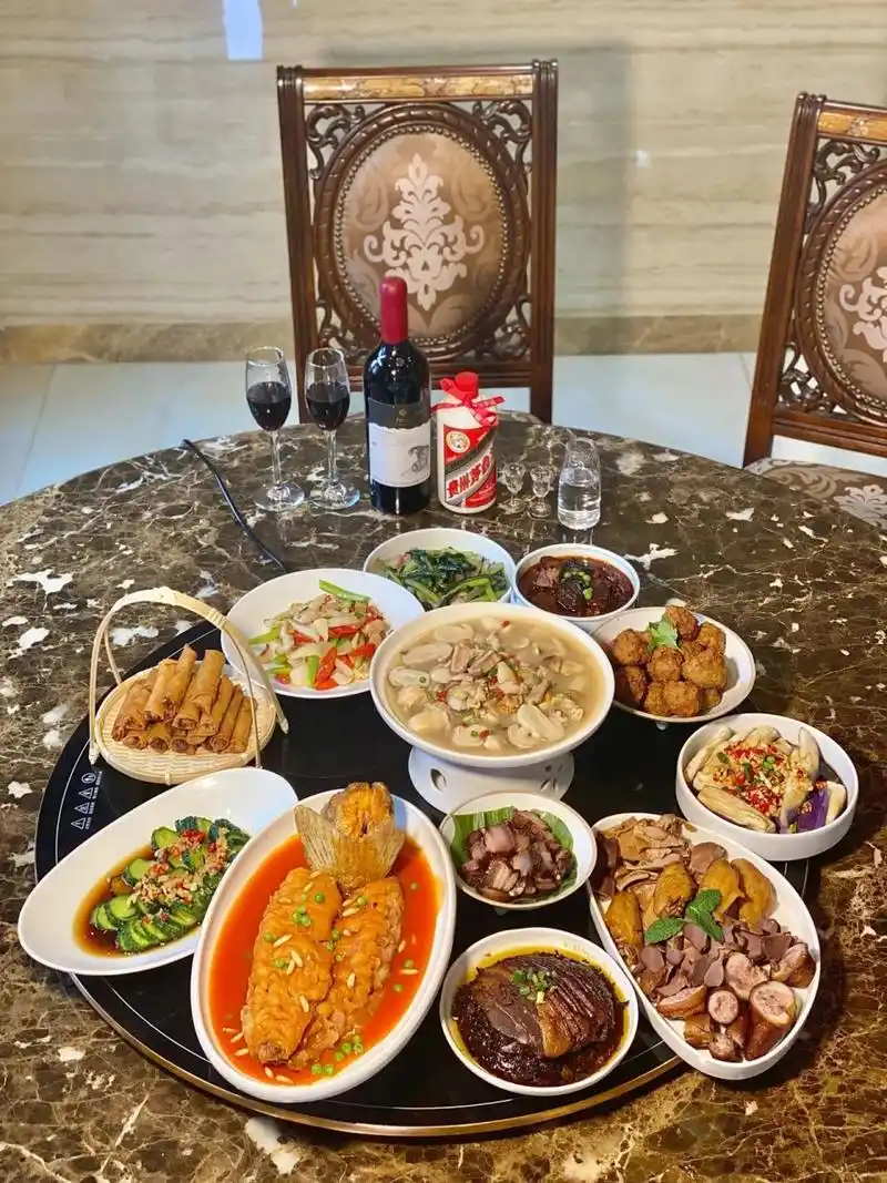 图一,山东朋友请吃饭 图二,湖南朋友请吃饭 图三,贵州朋友请吃饭