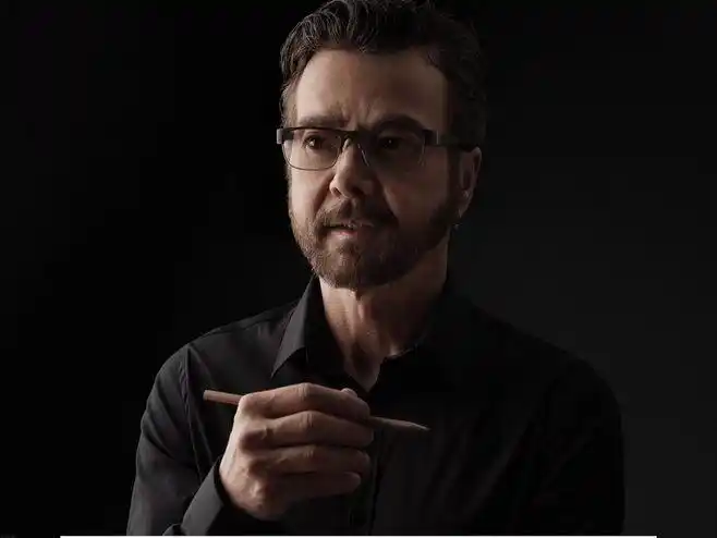 形象照-花瓣网|陪你做生活的设计师 | 原创作品:形象照