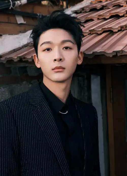 张晚意超话借一点温柔天光,将坦荡心境都照亮.#国剧盛典#@张晚意