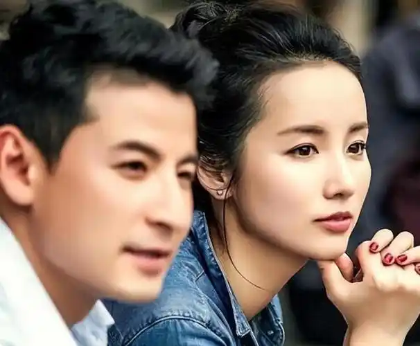 但吕一,这个坚韧不拔的女人,她没有选择逃避,而是选择了坦诚面对,与