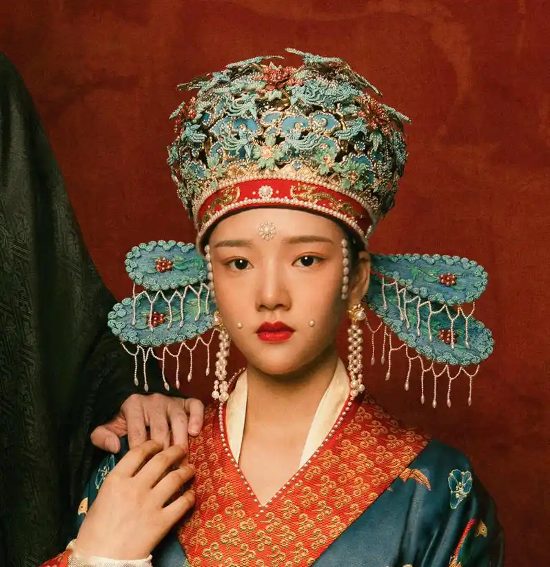 宋朝珍珠妆怎么粘上去的?其实也有很多方法!_汉服妆容