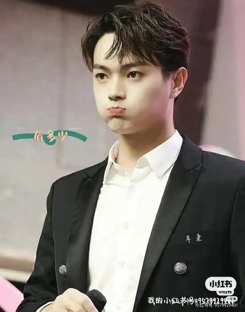 我爱许凯,就想爱我自己一样,我不喜欢任何一个黑凯凯的人,明天…虽然