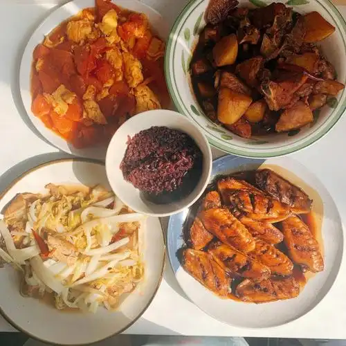 一人吃四个菜我是猪