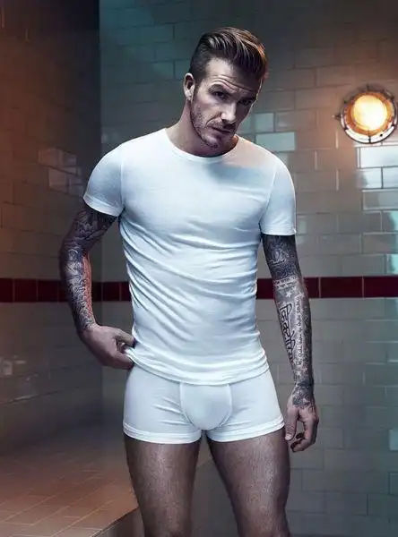 小贝凸起小巨蛋撑爆内裤!爆裂肌肉体(图)