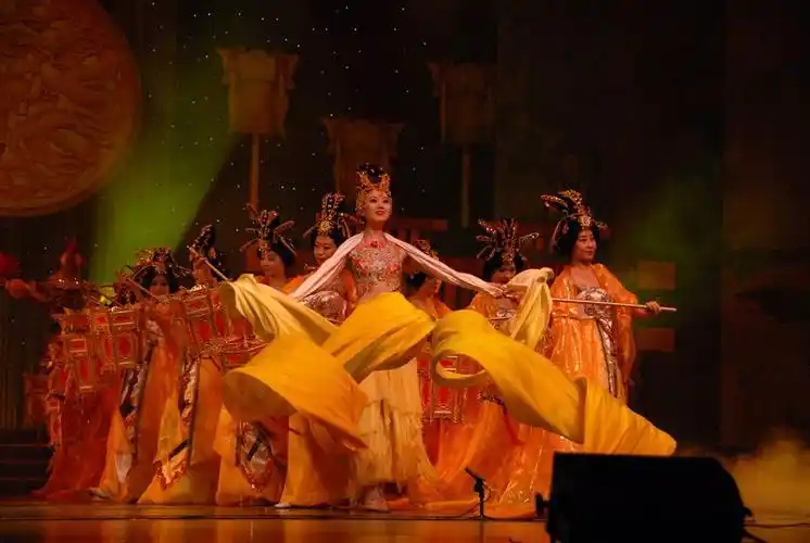 【图】天津歌舞团演出--异彩流金 (-)-人像人文与社会纪实-蜂鸟摄影论