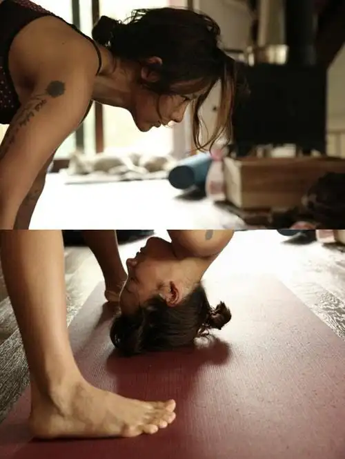 李孝利晒瑜伽照展魅力好身材