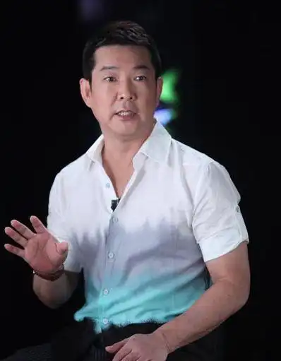 p>元彪(原名夏令震),1957年7月26日出生于 a target="_blank" href="