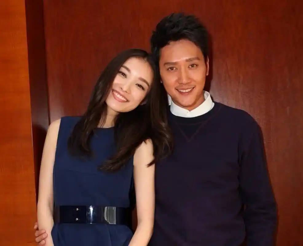 冯绍峰和倪妮真的非常配,两个人都谈婚论嫁了