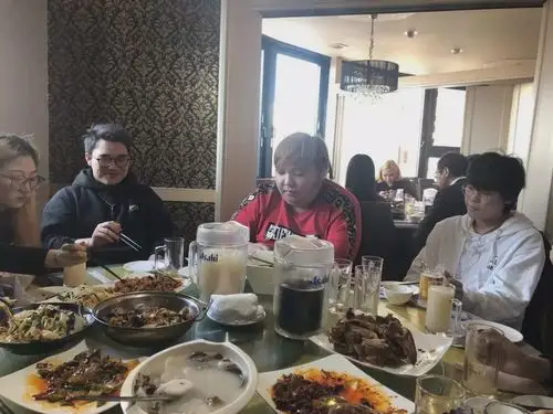 日本留学之忘年会聚餐,吃顿中餐假装自己回了国!