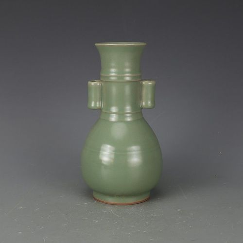 南宋龙泉窑梅子青釉贯耳瓶 古董古玩收藏品 仿古瓷器摆件青瓷宋瓷