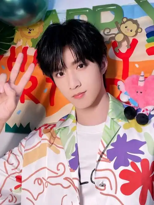 时代少年团永远在一起.#刘耀文#刘耀文拜托拜托了 #拜托拜托 - 抖音