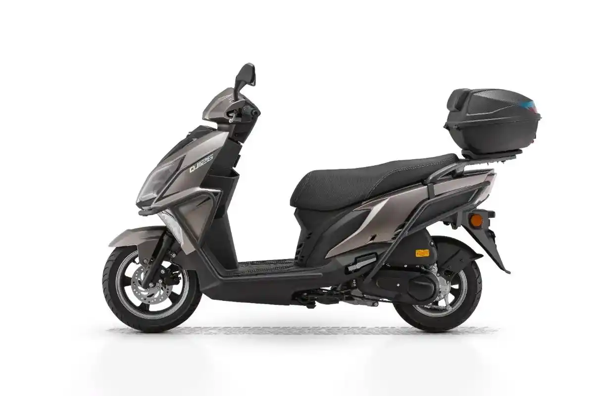 单缸四冲程风冷·125cc,最大马力9.4ps,cvt无级变速自动挡