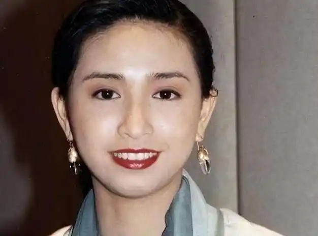 明明年纪相差不大,却看着像两代人,这6位女星把"老公熬成爹"|张庭