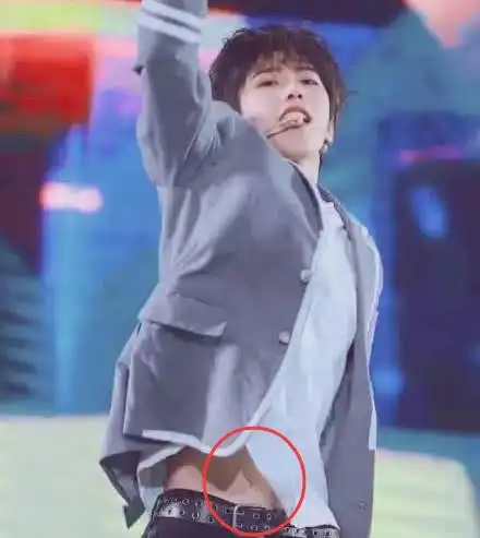 蔡徐坤只有腋毛粉新一批腹毛粉出现粉丝加腹肌更帅