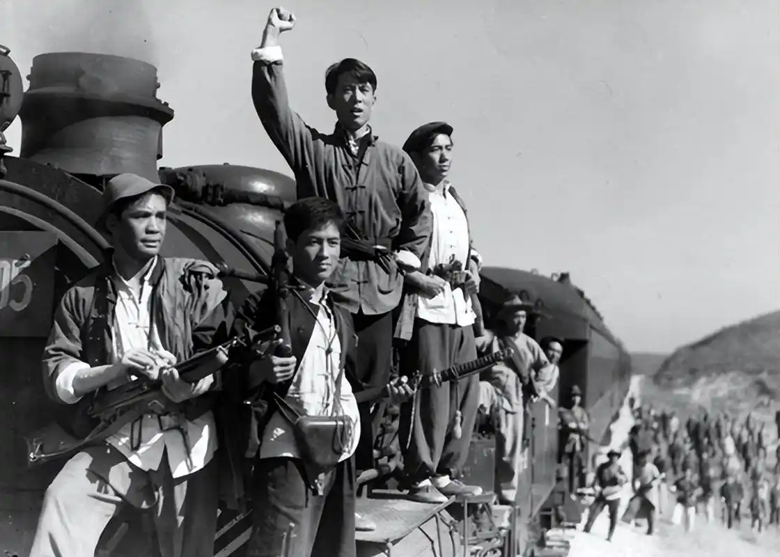 历史上真实的"铁道游击队",10位领导中有一半牺牲,也有人投敌