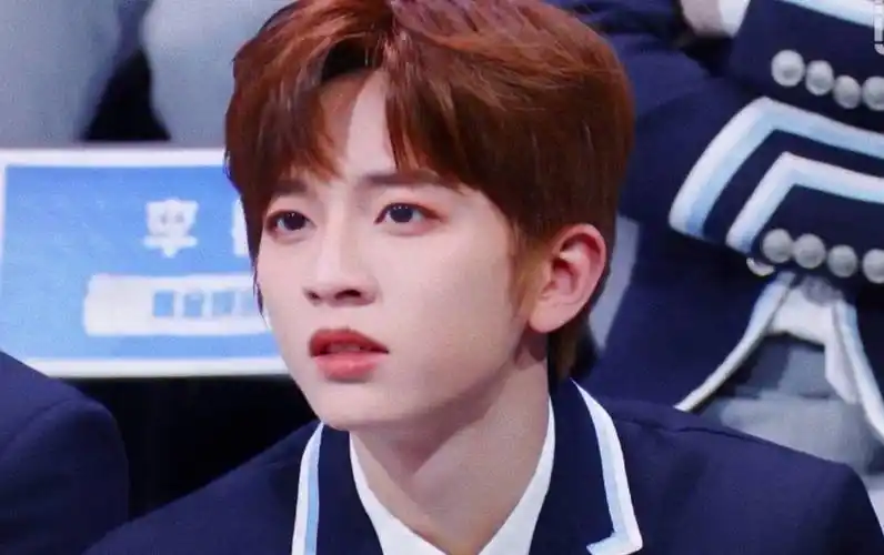 刘冠佑蓝是七分的甜红是三分的野