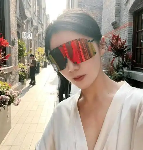 王雨馨是黄景瑜的前女友.