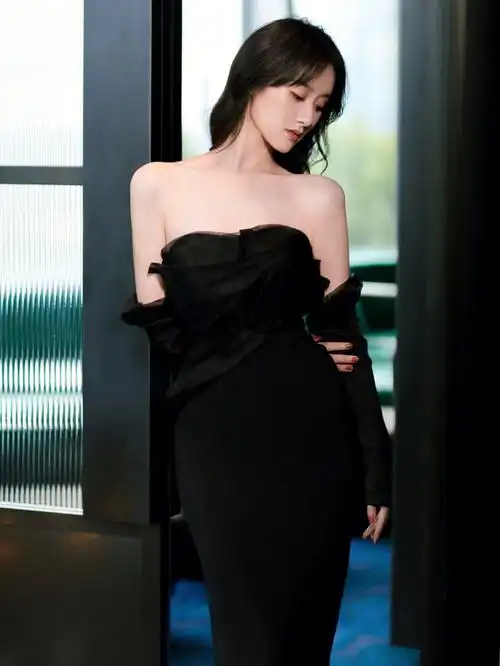 袁冰妍真丝斜裁鱼尾绝美黑天鹅明耀照人78