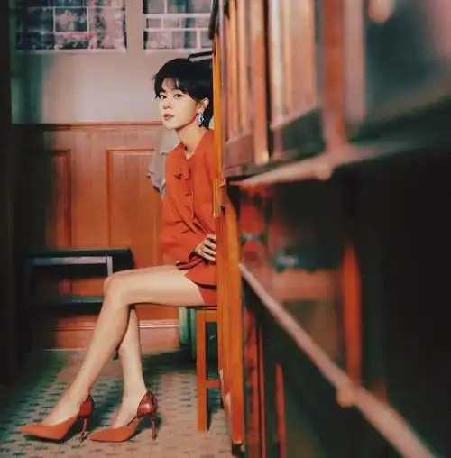 郁可唯,1983年10月23日出生于四川省成都市,她身高1米68,2009年参加