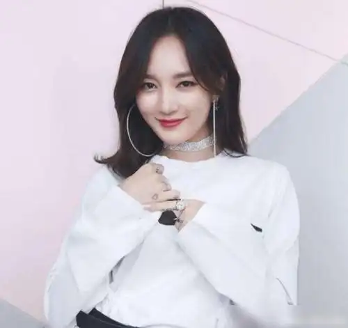 张含韵|蓝盈莹|吴昕|万茜_网易订阅