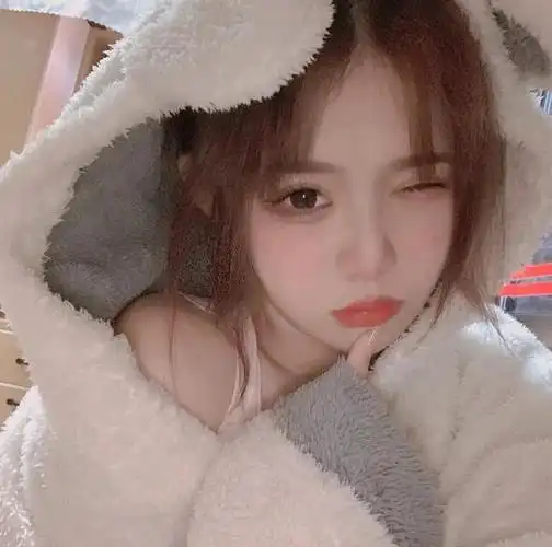 寡王专属的温柔干净女生头像_网易订阅