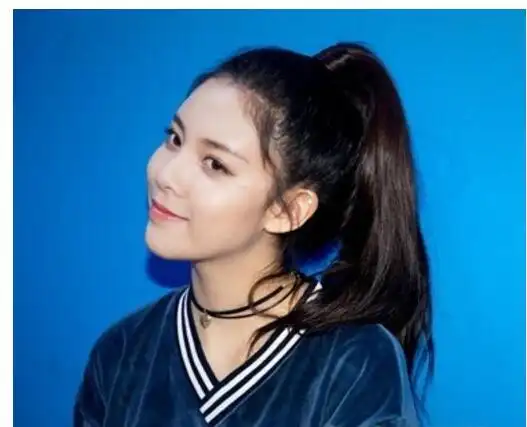 女生龙须刘海马尾发型图片_马尾辫发型_西子美发网