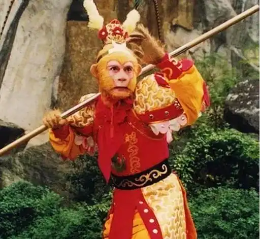 章同童,六小龄童的女儿,34岁还没结婚,网友感慨:哪个男生不喜欢呢?