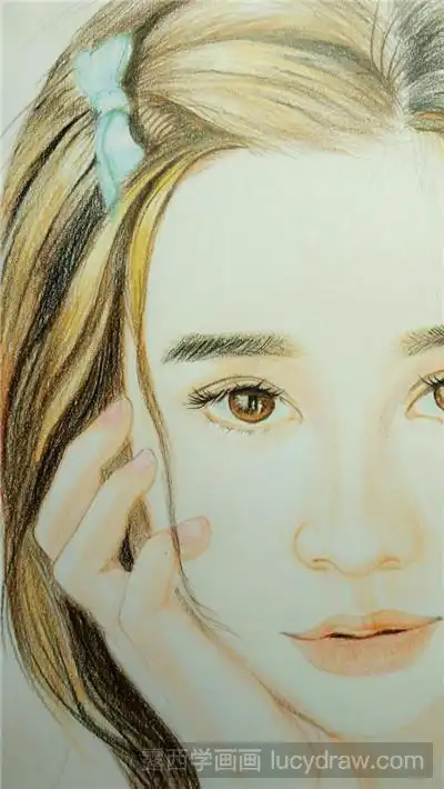 彩铅画教程:教你画文艺小清新女孩-露西学画画