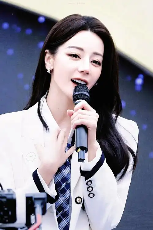 迪丽热巴校服唱歌##迪丽热巴音乐圈心灵狙击手##迪丽热巴开始推理吧