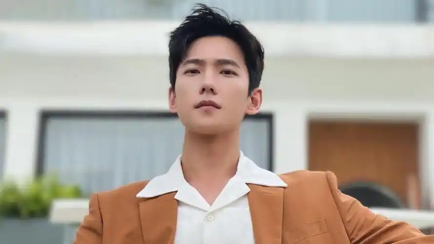 杨洋帅气桌面壁纸11