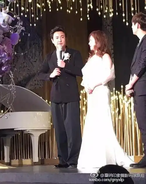 基于一些沈腾结婚前的言论以及求婚时的表现,总有网友说沈腾恐怕没有