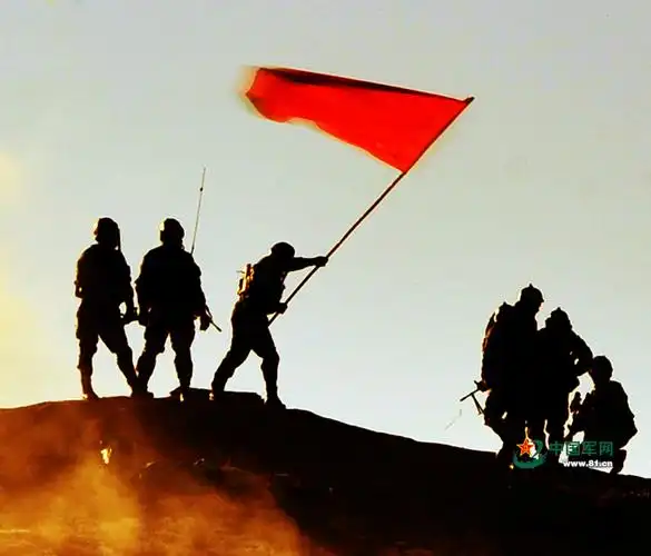 战士的脚步是冲锋:向奔波一年的战友致敬